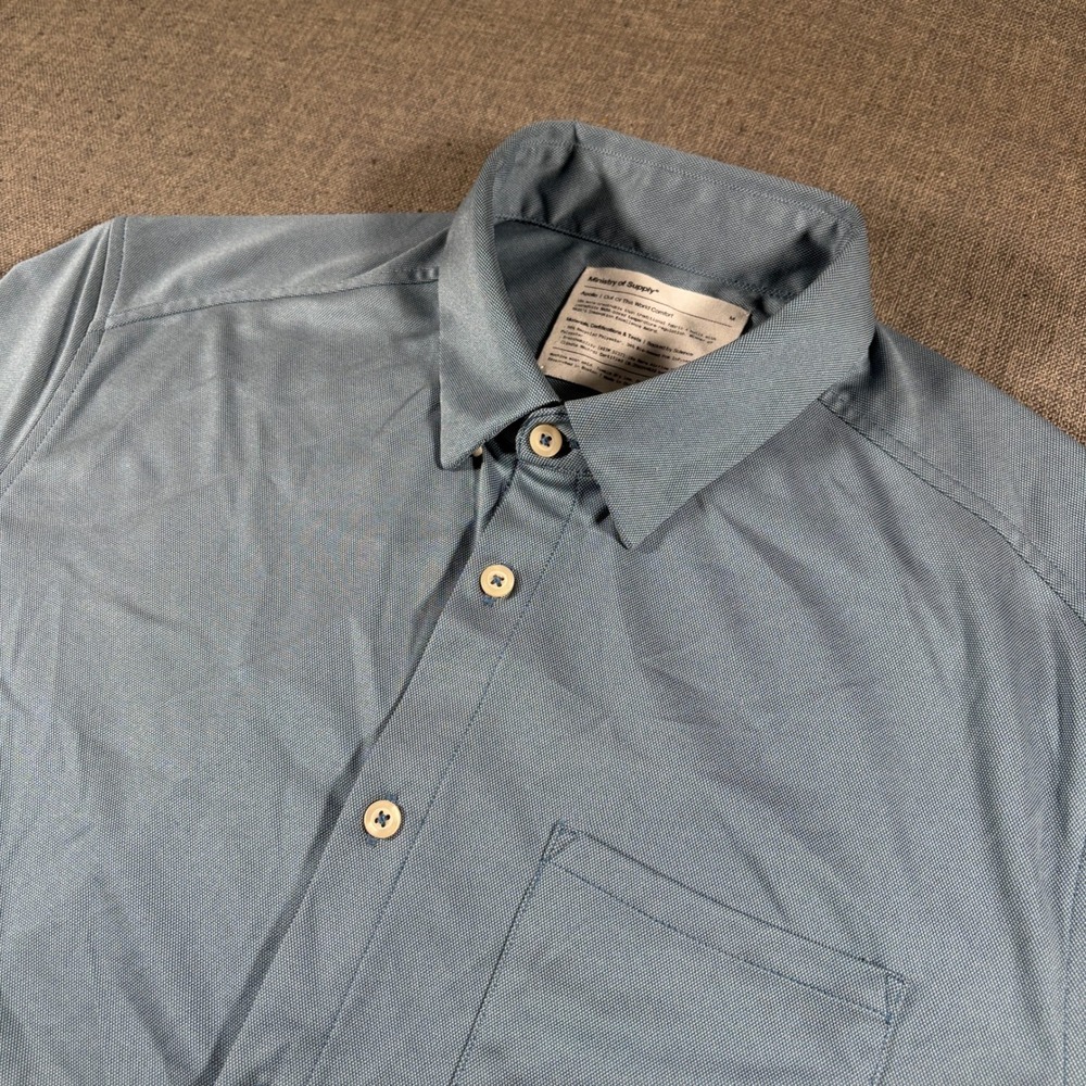 Ministry of Supply Apollo Shirt Mens Medium Blue Grey Short Sleeve Techwear